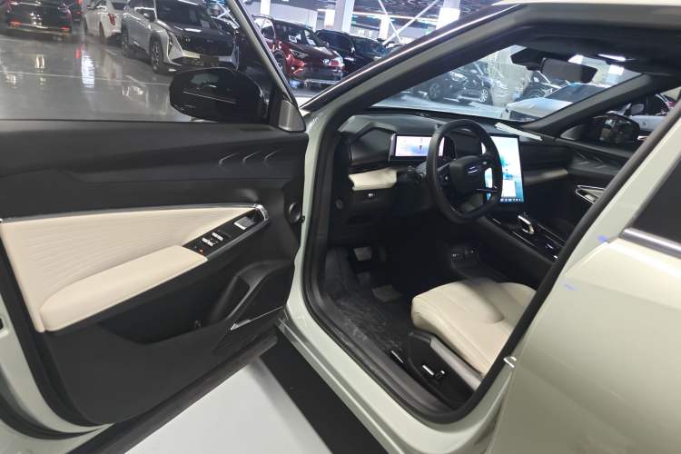 Used Geely Auto Emgrand X7 Sport 2023 Boyue COOL 1.5TD ZhiZun Edition Driver Seat