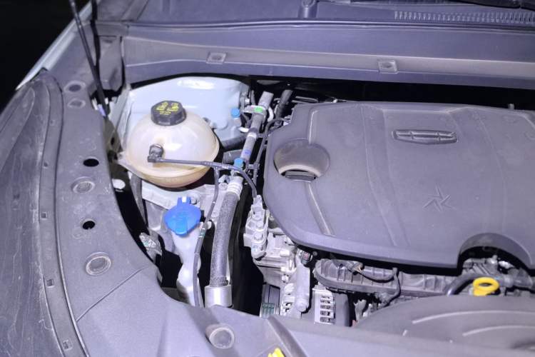Used Geely Auto Emgrand X7 Sport 2023 Boyue COOL 1.5TD Smart Model Engine Bay Right
