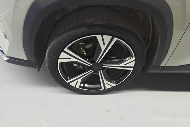 Used Geely Auto Emgrand X7 Sport 2023 Boyue COOL 1.5TD ZhiZun Edition Exterior 4