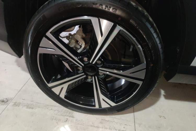 Used Geely Auto Emgrand X7 Sport 2023 Boyue COOL 1.5TD ZhiZun Edition Exterior 8