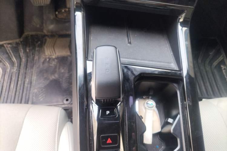Used Geely Auto Emgrand X7 Sport 2023 Boyue COOL 1.5TD ZhiZun Edition Gear Lever