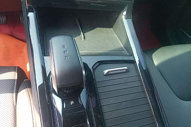 Used Geely Auto Emgrand X7 Sport 2023 Boyue COOL 1.5TD Smart Connect+ Gear Lever
