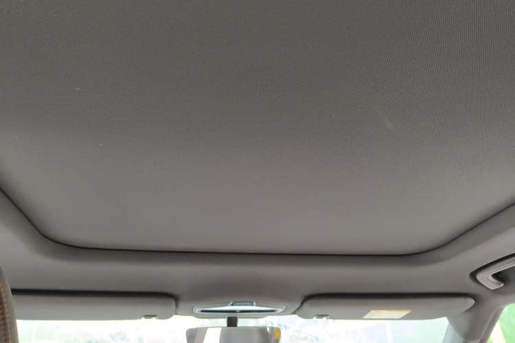 Used Geely Auto Emgrand X7 Sport 2023 Boyue COOL 1.5TD Smart Connectivity Model Headliner
