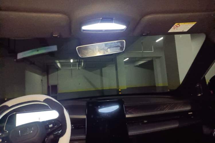 Used Geely Auto Emgrand X7 Sport 2023 Boyue COOL 1.5TD Smart Model Headliner
