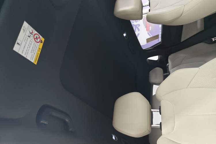 Used Geely Auto Emgrand X7 Sport 2023 Boyue COOL 1.5TD ZhiZun Edition Headliner