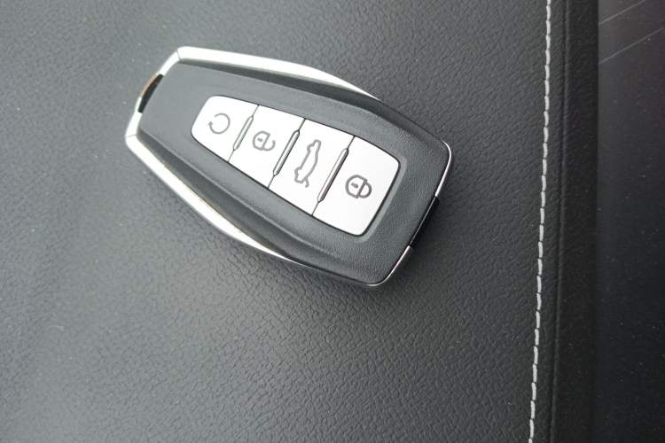 Used Geely Auto Emgrand X7 Sport 2023 Boyue COOL 1.5TD ZhiZun Edition Interior 1