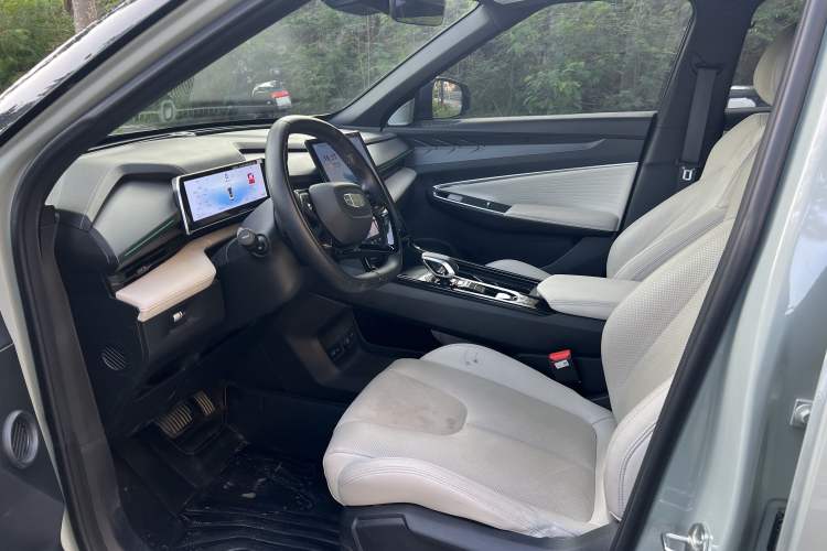 Used Geely Auto Emgrand X7 Sport 2023 Boyue COOL 1.5TD ZhiZun Edition Interior 3