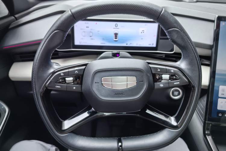 Used Geely Auto Emgrand X7 Sport 2023 Boyue COOL 1.5TD ZhiZun Edition Interior 4