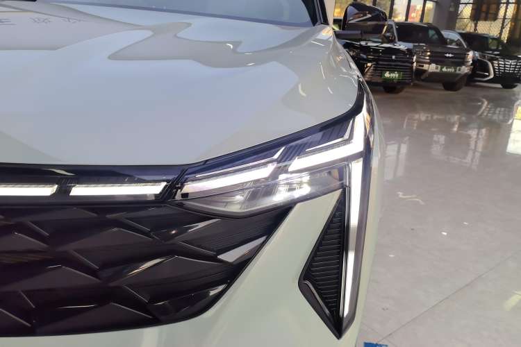 Used Geely Auto Emgrand X7 Sport 2023 Boyue COOL 1.5TD Smart Connect+ Left Front Headlight