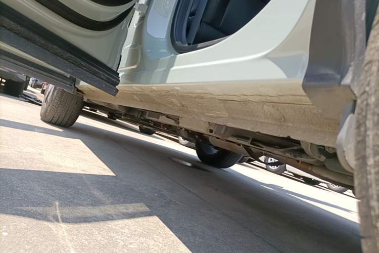 Used Geely Auto Emgrand X7 Sport 2023 Boyue COOL 1.5TD Smart Connectivity Model Left Side Sill