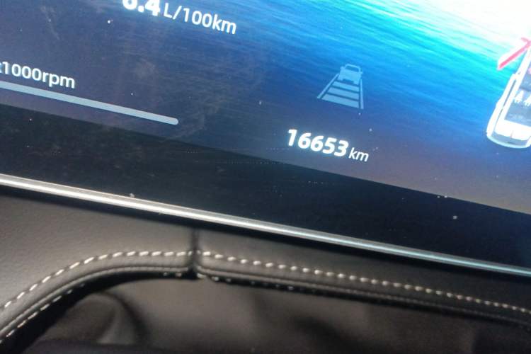 Used Geely Auto Emgrand X7 Sport 2023 Boyue COOL 1.5TD Smart Model Odometer Close Up