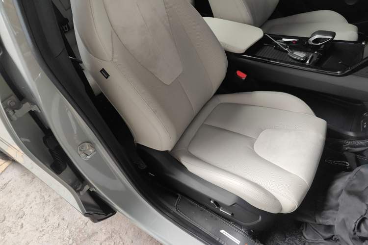 Used Geely Auto Emgrand X7 Sport 2023 Boyue COOL 1.5TD ZhiZun Edition Right Front Seat