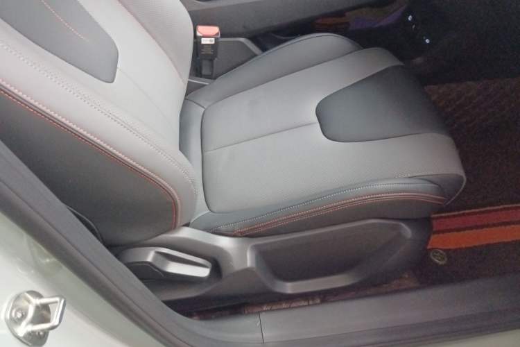 Used Geely Auto Emgrand X7 Sport 2023 Boyue COOL 1.5TD Smart Model Right Front Seat