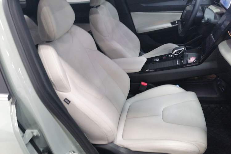Used Geely Auto Emgrand X7 Sport 2023 Boyue COOL 1.5TD ZhiZun Edition Right Front Seat