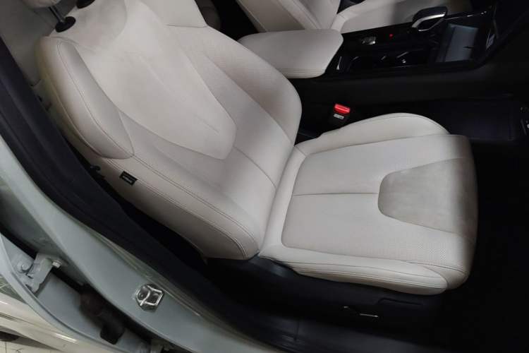 Used Geely Auto Emgrand X7 Sport 2023 Boyue COOL 1.5TD ZhiZun Edition Right Front Seat
