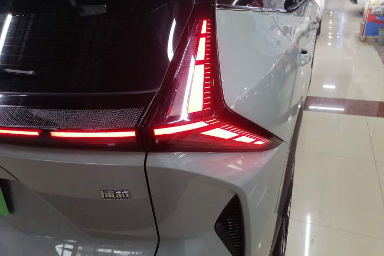 Used Geely Auto Emgrand X7 Sport 2023 Boyue COOL 1.5TD ZhiZun Edition Right Rear Taillight
