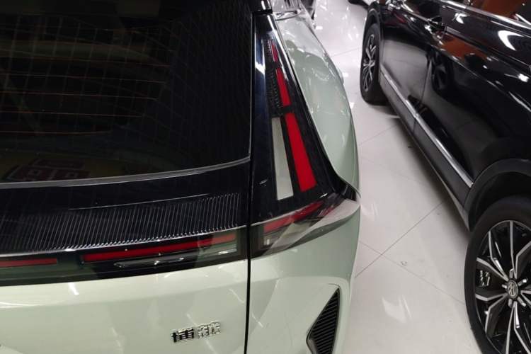 Used Geely Auto Emgrand X7 Sport 2023 Boyue COOL 1.5TD ZhiZun Edition Right Rear Taillight