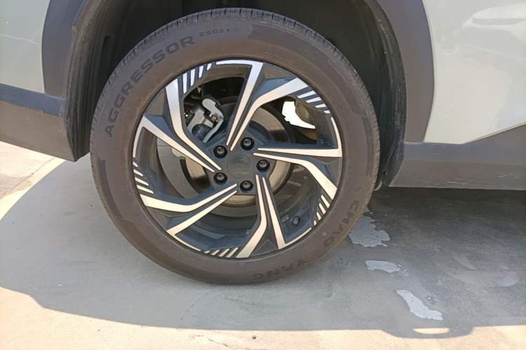 Used Geely Auto Emgrand X7 Sport 2023 Boyue COOL 1.5TD Smart Connectivity Model Right Rear Wheel Hub
