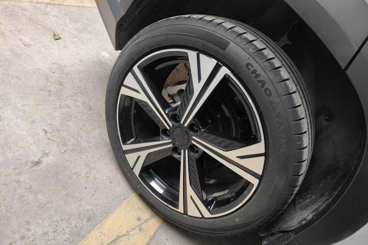 Used Geely Auto Emgrand X7 Sport 2023 Boyue COOL 1.5TD ZhiZun Edition Right Rear Wheel Hub