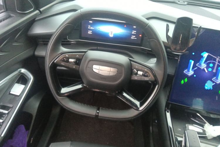 Used Geely Auto Emgrand X7 Sport 2023 Boyue COOL 1.5TD Smart Model Steering Wheel