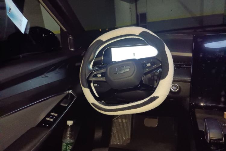Used Geely Auto Emgrand X7 Sport 2023 Boyue COOL 1.5TD Smart Model Steering Wheel