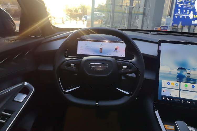 Used Geely Auto Emgrand X7 Sport 2023 Boyue COOL 1.5TD Smart Connect+ Steering Wheel