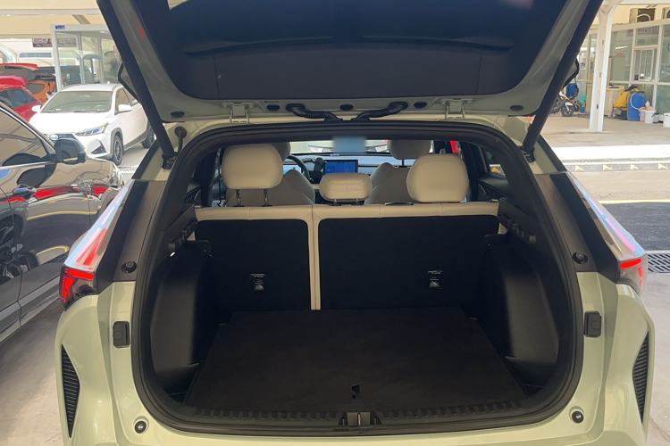 Used Geely Auto Emgrand X7 Sport 2023 Boyue COOL 1.5TD ZhiZun Edition Trunk