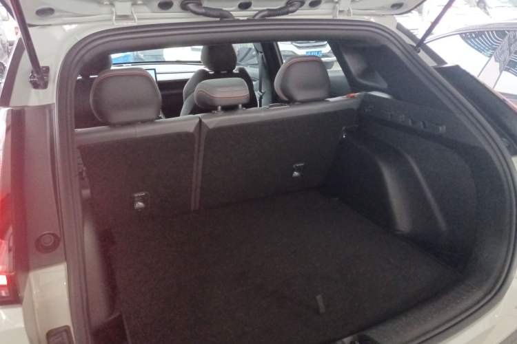 Used Geely Auto Emgrand X7 Sport 2023 Boyue COOL 1.5TD Smart Model Trunk
