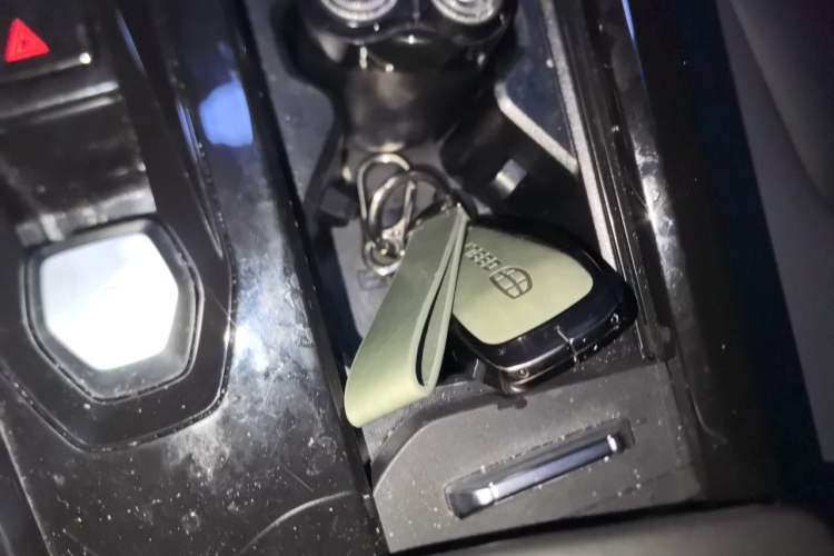 Used Geely Auto Emgrand X7 Sport 2023 Boyue COOL 1.5TD Smart Model Vehicle Key