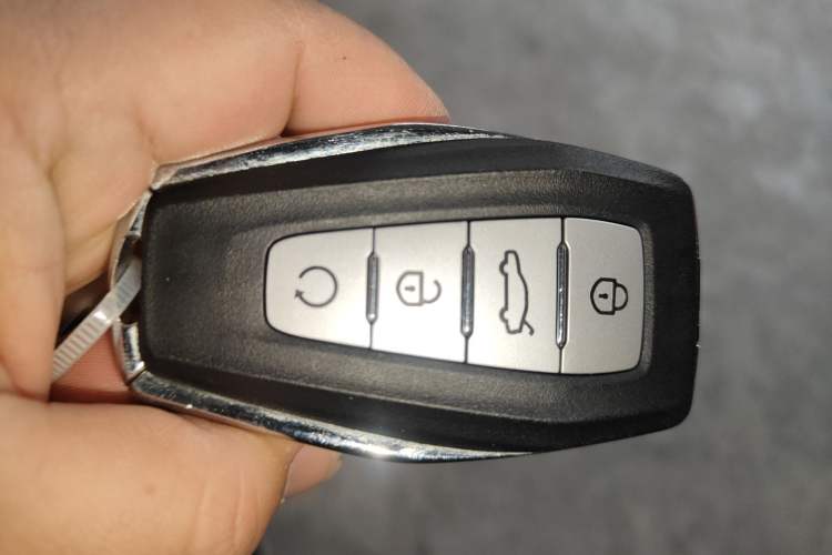 Used Geely Auto Emgrand X7 Sport 2023 Boyue COOL 1.5TD ZhiZun Edition Vehicle Key