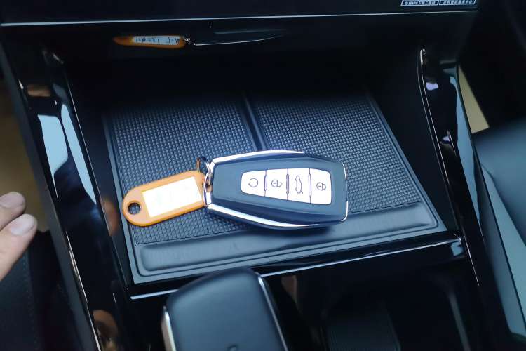Used Geely Auto Emgrand X7 Sport 2023 Boyue COOL 1.5TD Smart Connect+ Vehicle Key