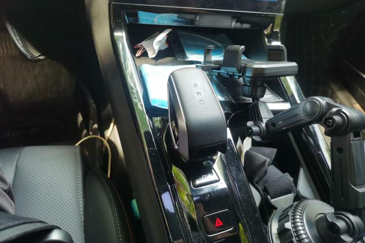 Used Geely Auto Emgrand X7 Sport 2023 Boyue COOL 1.5TD Smart Connect+ Gear Lever