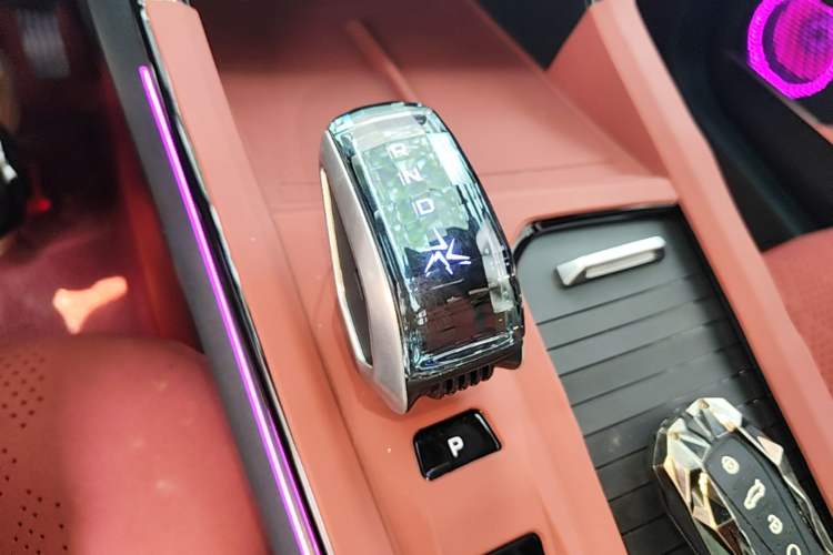 Used Geely Auto Emgrand X7 Sport 2023 Boyue COOL 1.5TD Smart Connect+ Gear Lever