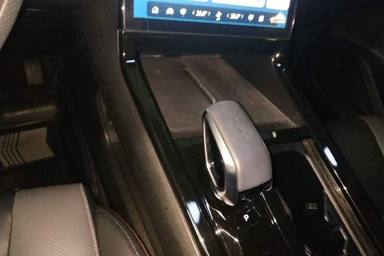 Used Geely Auto Emgrand X7 Sport 2023 Boyue COOL 1.5TD Smart Model Gear Lever