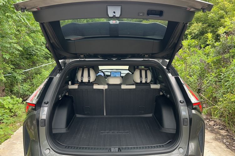 Used Geely Auto Emgrand X7 Sport 2023 Boyue COOL 1.5TD ZhiZun Edition Trunk