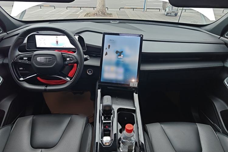Used Geely Auto Emgrand X7 Sport 2023 Boyue COOL 1.5TD Smart Connect+ Center Console