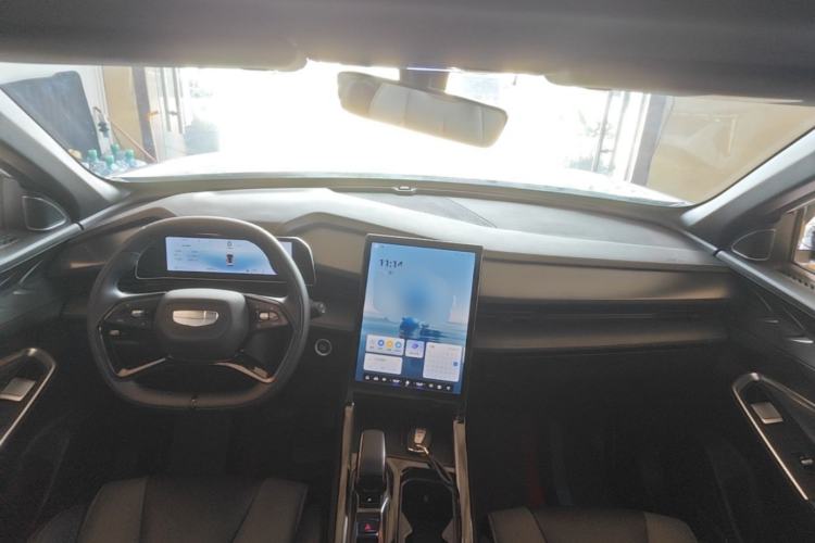 Used Geely Auto Emgrand X7 Sport 2023 Boyue COOL 1.5TD Smart Connectivity Model Center Console