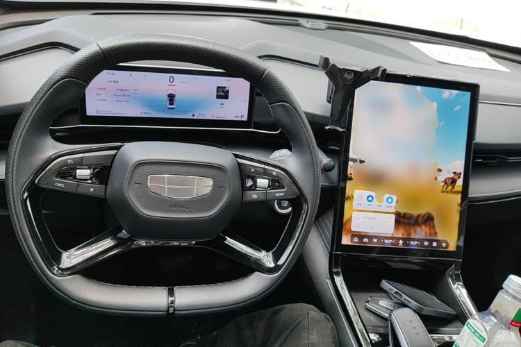 Used Geely Auto Emgrand X7 Sport 2023 Boyue COOL 1.5TD Smart Connect+ Center Console