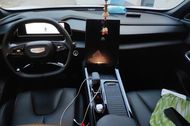 Used Geely Auto Emgrand X7 Sport 2023 Boyue COOL 1.5TD Smart Connectivity Model Center Console