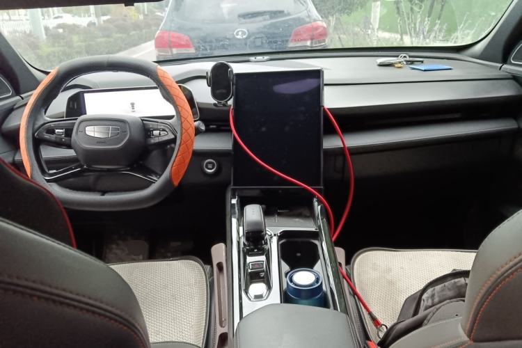 Used Geely Auto Emgrand X7 Sport 2023 Boyue COOL 1.5TD Smart Connect+ Center Console