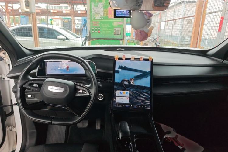 Used Geely Auto Emgrand X7 Sport 2023 Boyue COOL 1.5TD Smart Connect+ Center Console