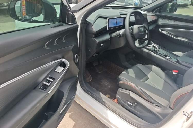 Used Geely Auto Emgrand X7 Sport 2023 Boyue COOL 1.5TD Smart Model Driver Seat