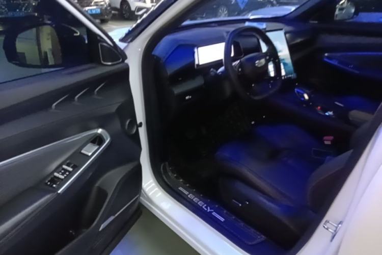 Used Geely Auto Emgrand X7 Sport 2023 Boyue COOL 1.5TD Smart Connectivity Model Driver Seat