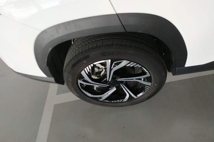 Used Geely Auto Emgrand X7 Sport 2023 Boyue COOL 1.5TD Smart Model Exterior 5