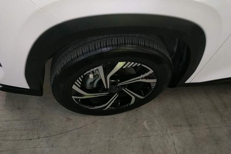 Used Geely Auto Emgrand X7 Sport 2023 Boyue COOL 1.5TD Smart Connectivity Model Exterior 7