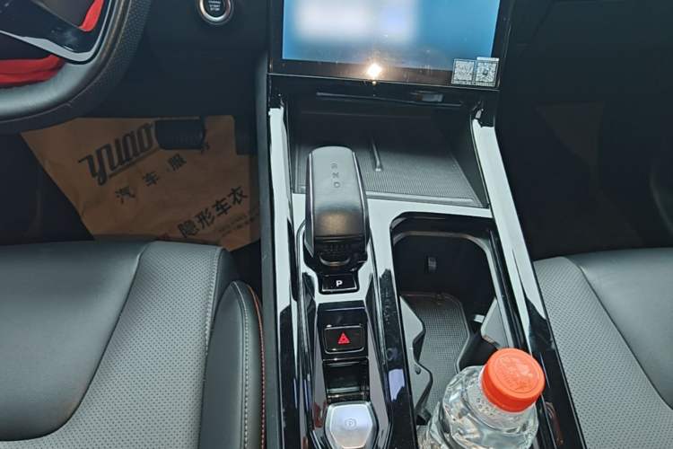 Used Geely Auto Emgrand X7 Sport 2023 Boyue COOL 1.5TD Smart Connect+ Gear Lever