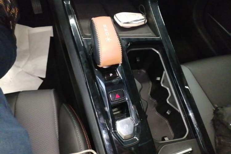 Used Geely Auto Emgrand X7 Sport 2023 Boyue COOL 1.5TD Friend Edition Gear Lever