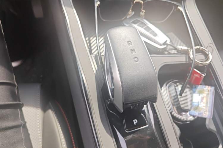 Used Geely Auto Emgrand X7 Sport 2023 Boyue COOL 1.5TD Smart Connect+ Gear Lever