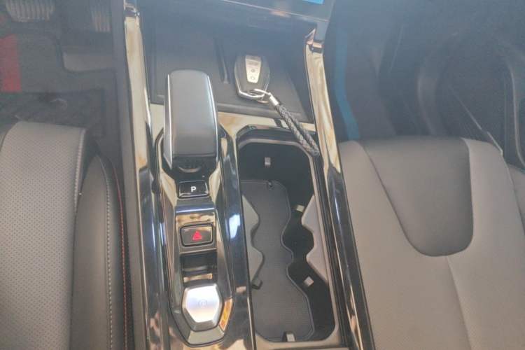 Used Geely Auto Emgrand X7 Sport 2023 Boyue COOL 1.5TD Smart Connectivity Model Gear Lever