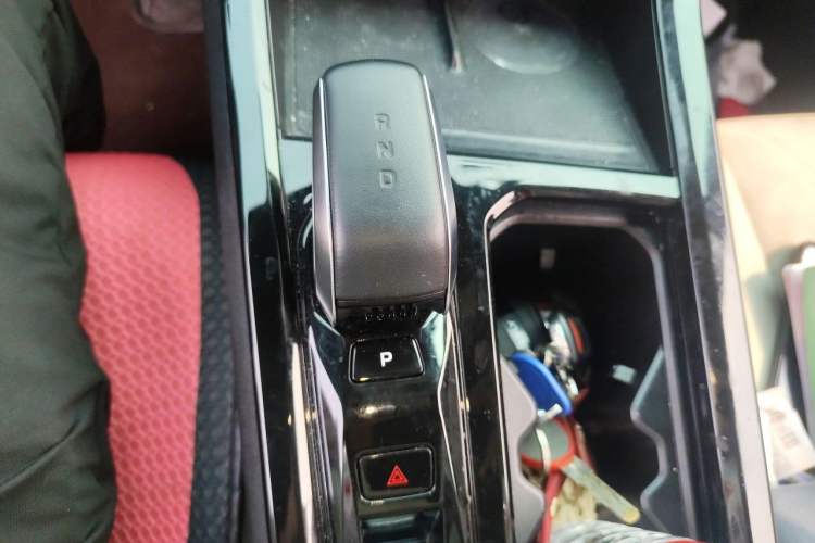 Used Geely Auto Emgrand X7 Sport 2023 Boyue COOL 1.5TD ZhiZun Edition Gear Lever